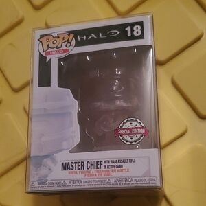 Halo Master Chief With Ma40 Assault Rifle #18 Special Edition Funko Pop